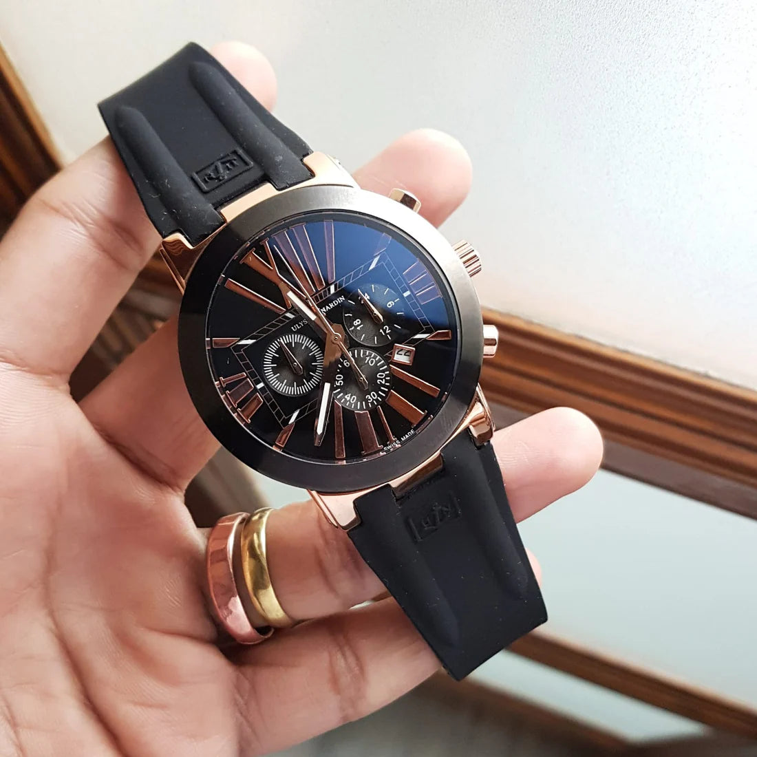 Men's Premium Watch - SWASTIK CREATIONS The Trend Point