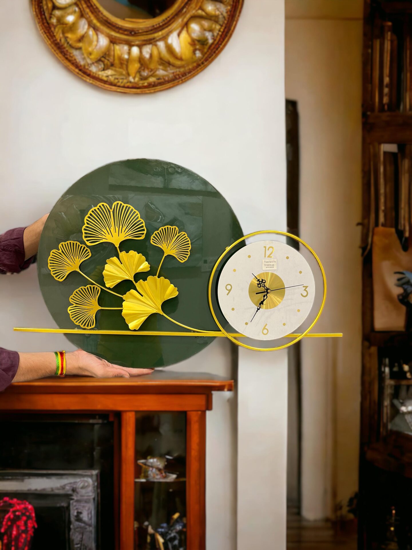 Modern Leaf Metal Wall Clock - SWASTIK CREATIONS The Trend Point