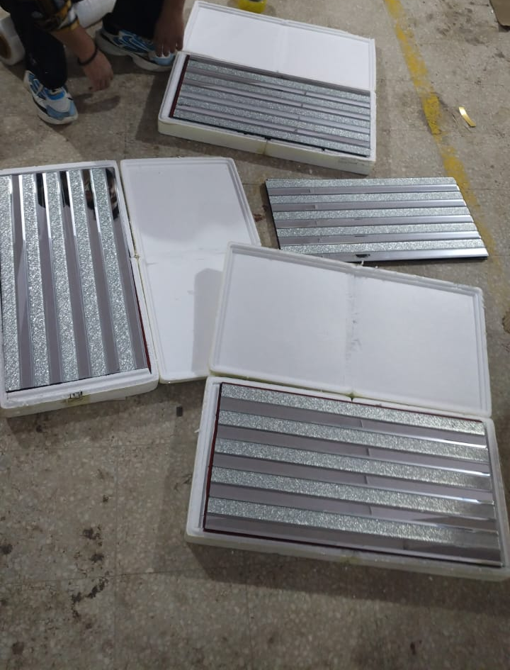 Self adhesive Mosaic Silver Fluted Mirror Panels (Min 12PCS) (Size 12x24 inches)