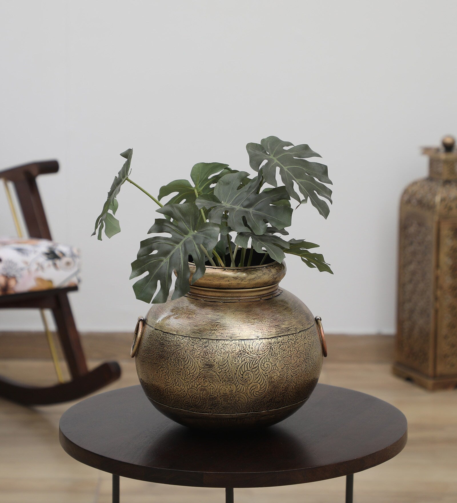 Decorative Multicolour Iron Desk Pots