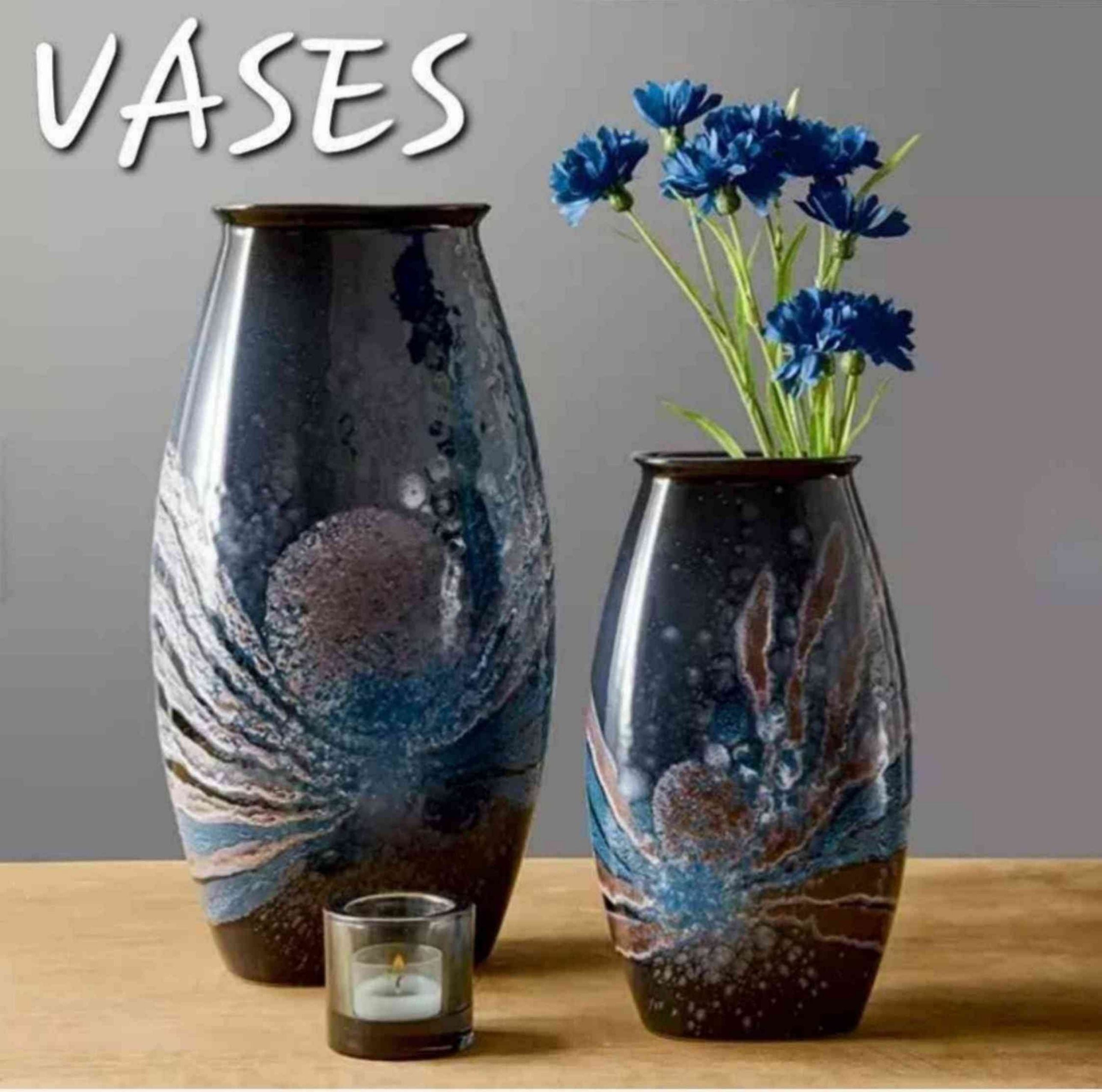 Vases Interior