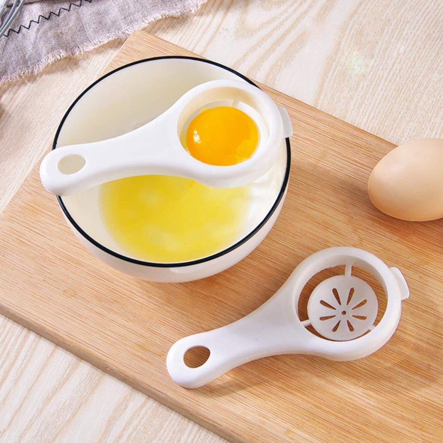 Plastic Egg Yolk Separator, Egg White Yolk Filter Separator (1 Pc) SWASTIK CREATIONS The Trend Point