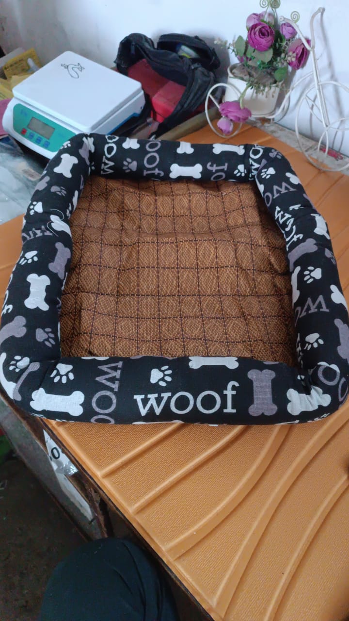 Pet Cooling Mat / Bed Cooling Pad for Dogs (1 Pc) SWASTIK CREATIONS The Trend Point