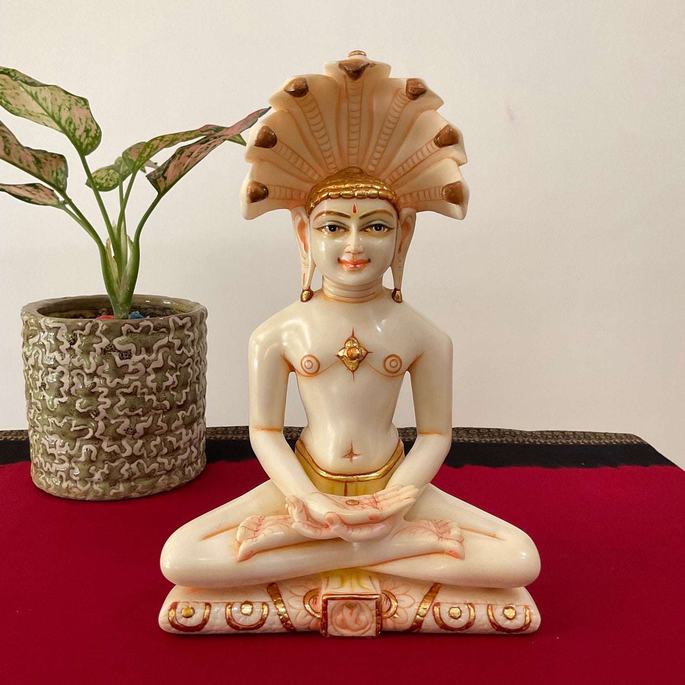 Marble Showpiece (MDD-3) SWASTIK CREATIONS The Trend Point