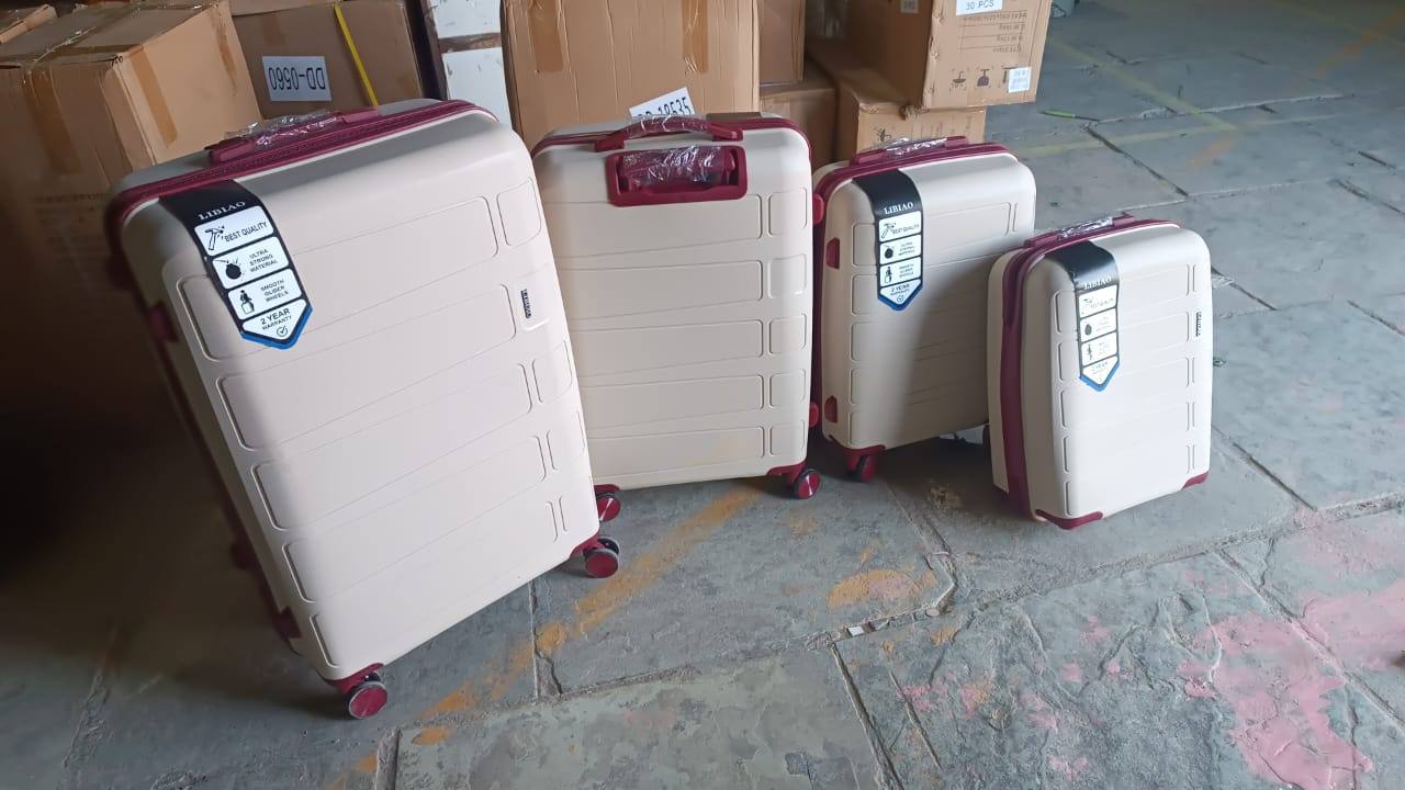 Big 4 in 1 Luggage with Wheels Travel suitcases Set (4 Pcs Set / Different Size) SWASTIK CREATIONS The Trend Point