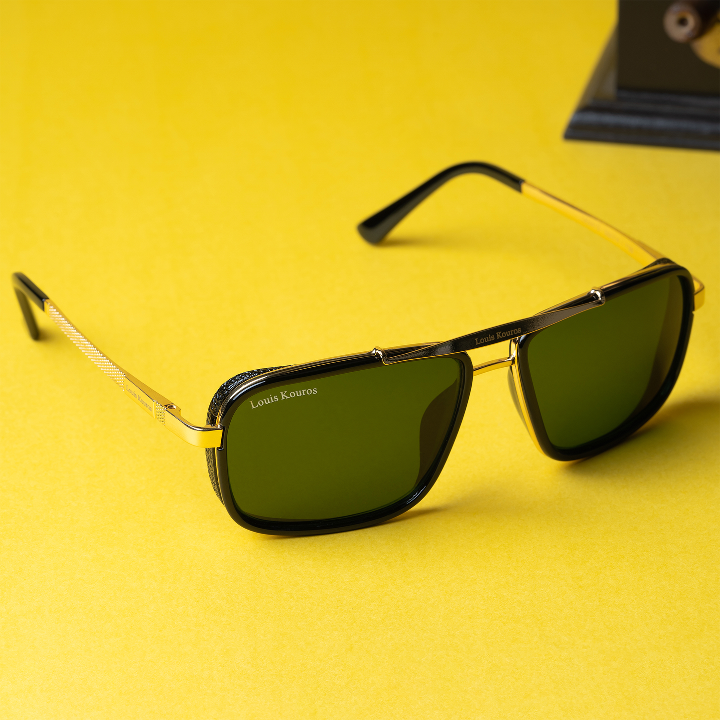 Green Cayenne Square Sunglasses (SUN-LK-4413-GRN1GLD-M) SWASTIK CREATIONS The Trend Point