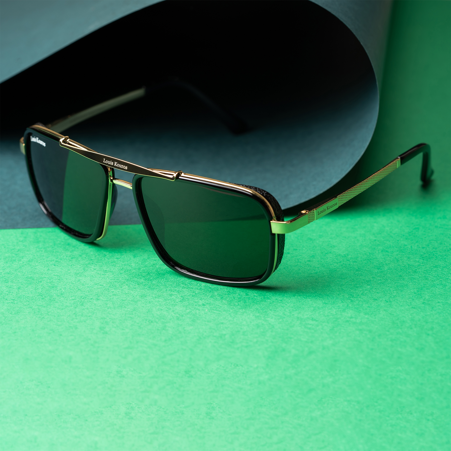 Green Cayenne Square Sunglasses (SUN-LK-4413-GRN1GLD-M) SWASTIK CREATIONS The Trend Point