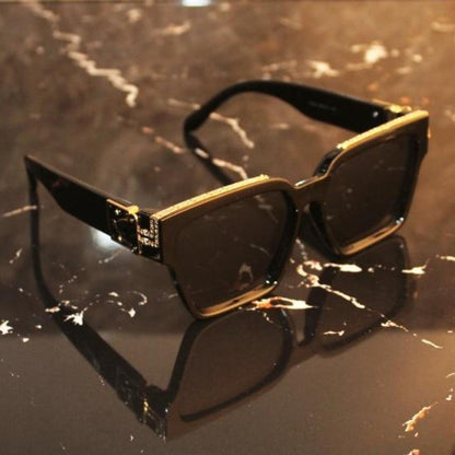 Black ASTROINER Square Sunglasses (SUN-LV-96006-BLK1GLD-BLK)