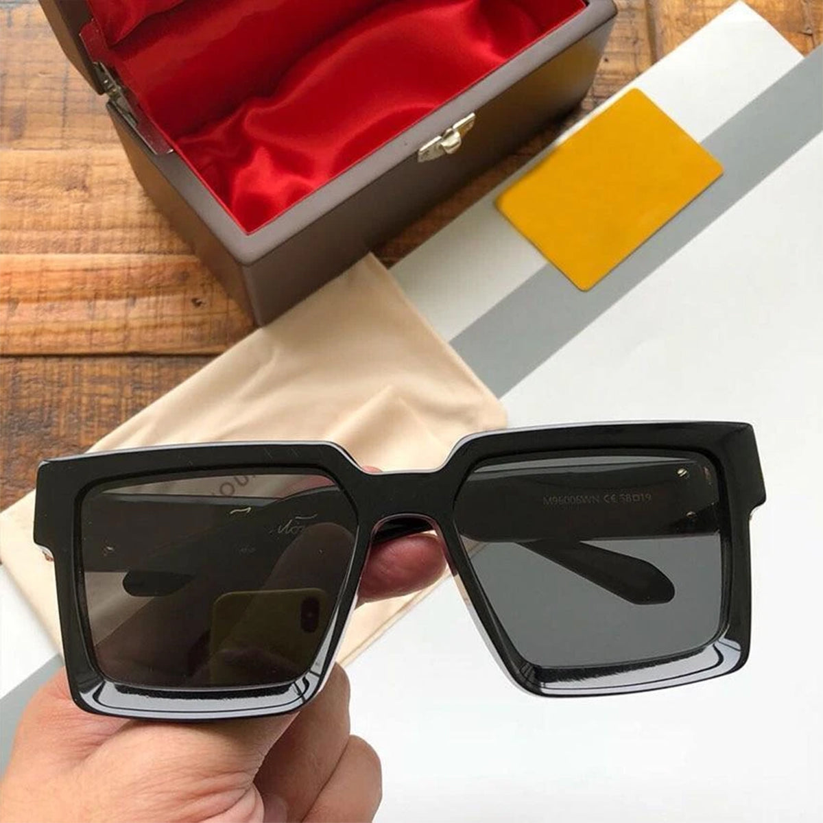 Black ASTROINER Square Sunglasses (SUN-LV-96006-BLK1GLD-BLK)