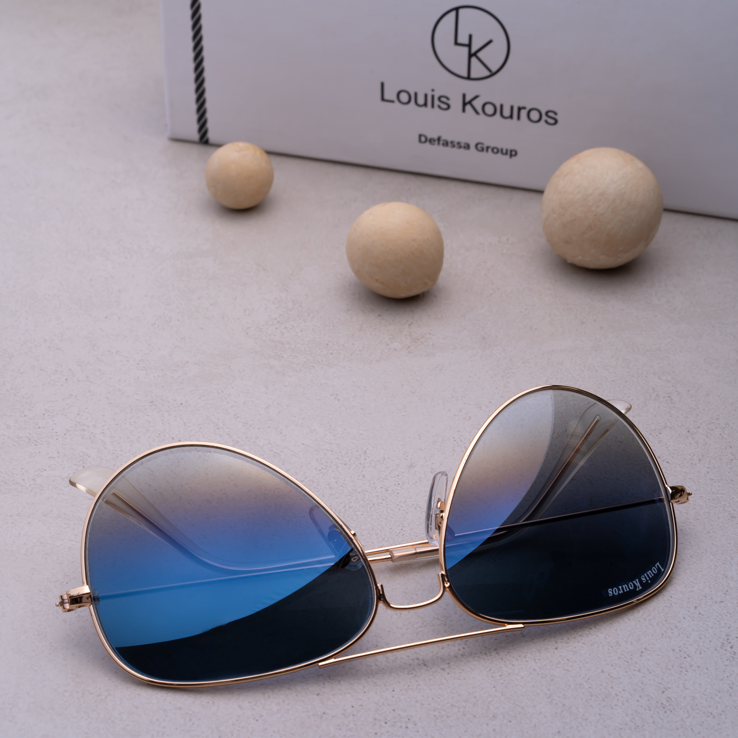 Blue Armstoner Aviator Sunglasses (SUN-LK-3026-BLU2GLD-M) - SWASTIK CREATIONS The Trend Point SWASTIK CREATIONS The Trend Point