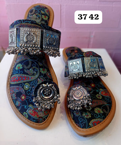 Women's Jewel Embellished Printed Chappals with POU/TPR Sole - SWASTIK CREATIONS The Trend Point