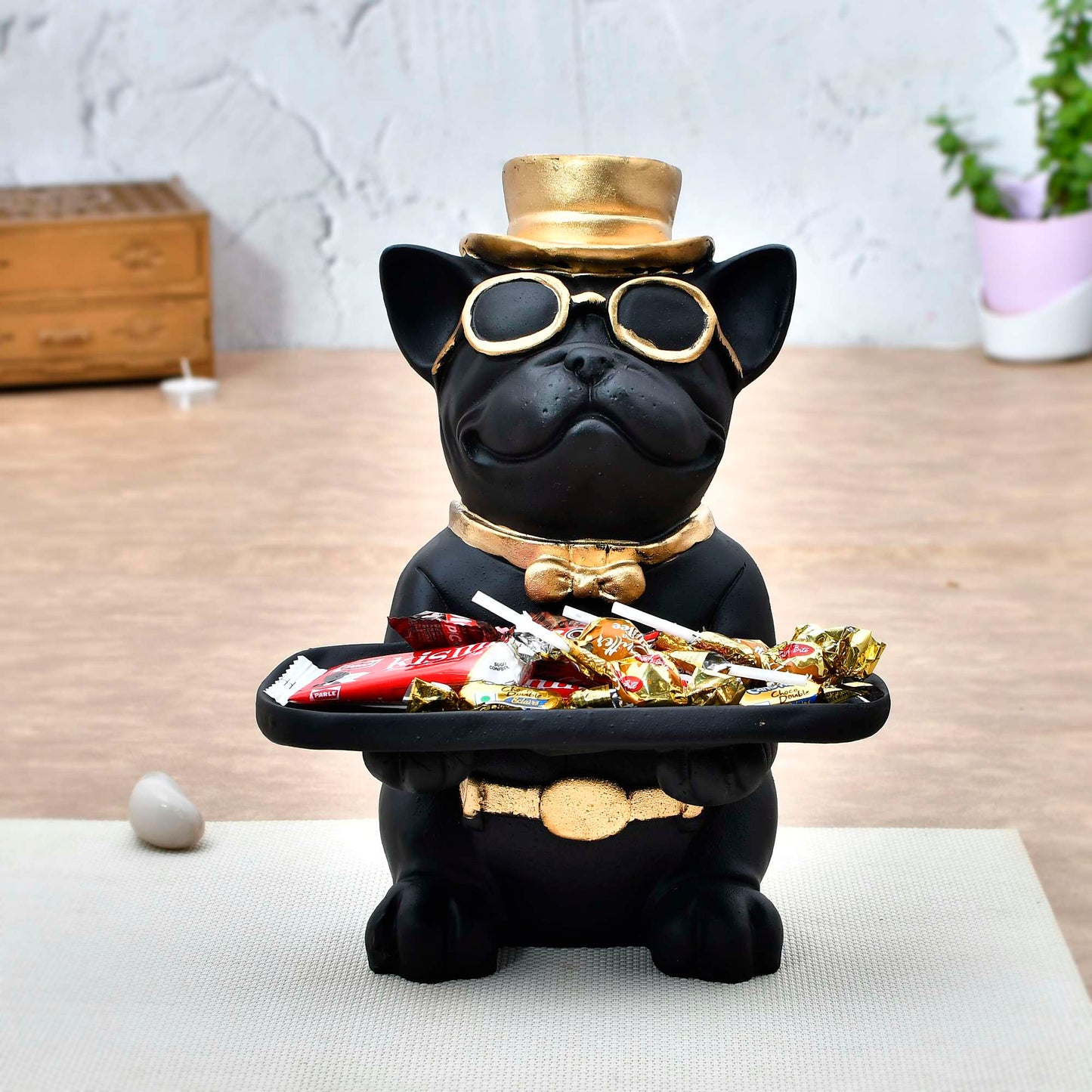 Swastik Trend Point Tray Dog |Modern Decor Resin Bulldog Tray Statue |Tray Storage Key Holder Candy Jewelry Earrings Tray Suitable for Home Decor & office SWASTIK CREATIONS The Trend Point