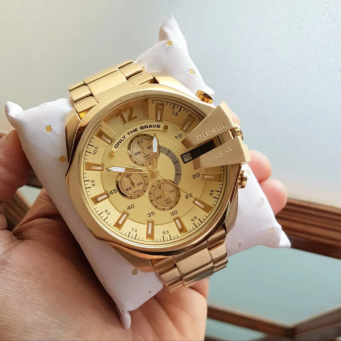 Men's Premium Watch - SWASTIK CREATIONS The Trend Point