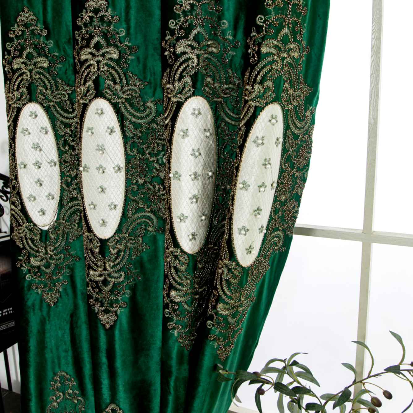 RF-2124 Dutch Velvet Curtains (6 different colors and available in single piece packing)