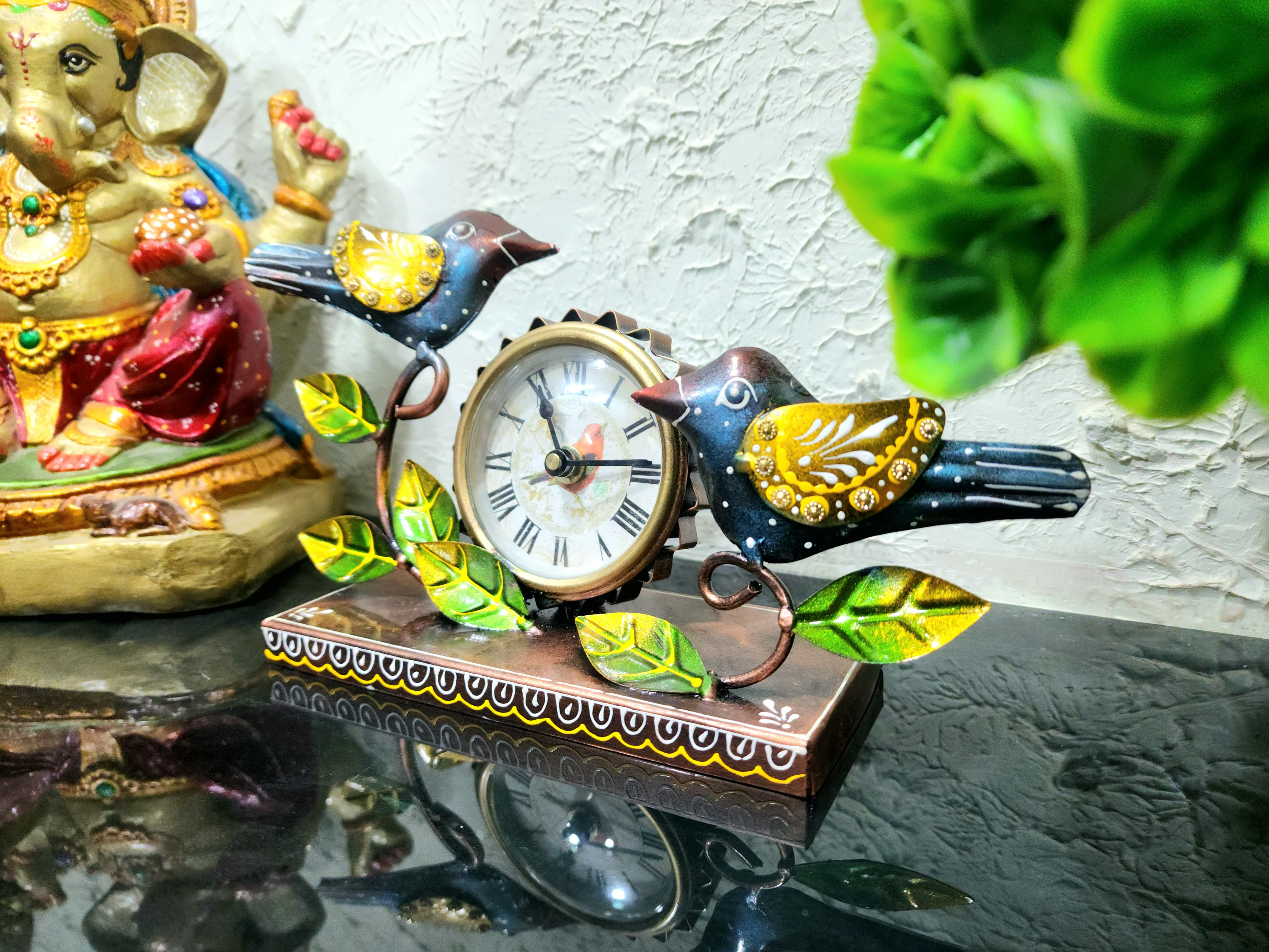 Multicolor Iron 2 bird clock - SWASTIK CREATIONS The Trend Point