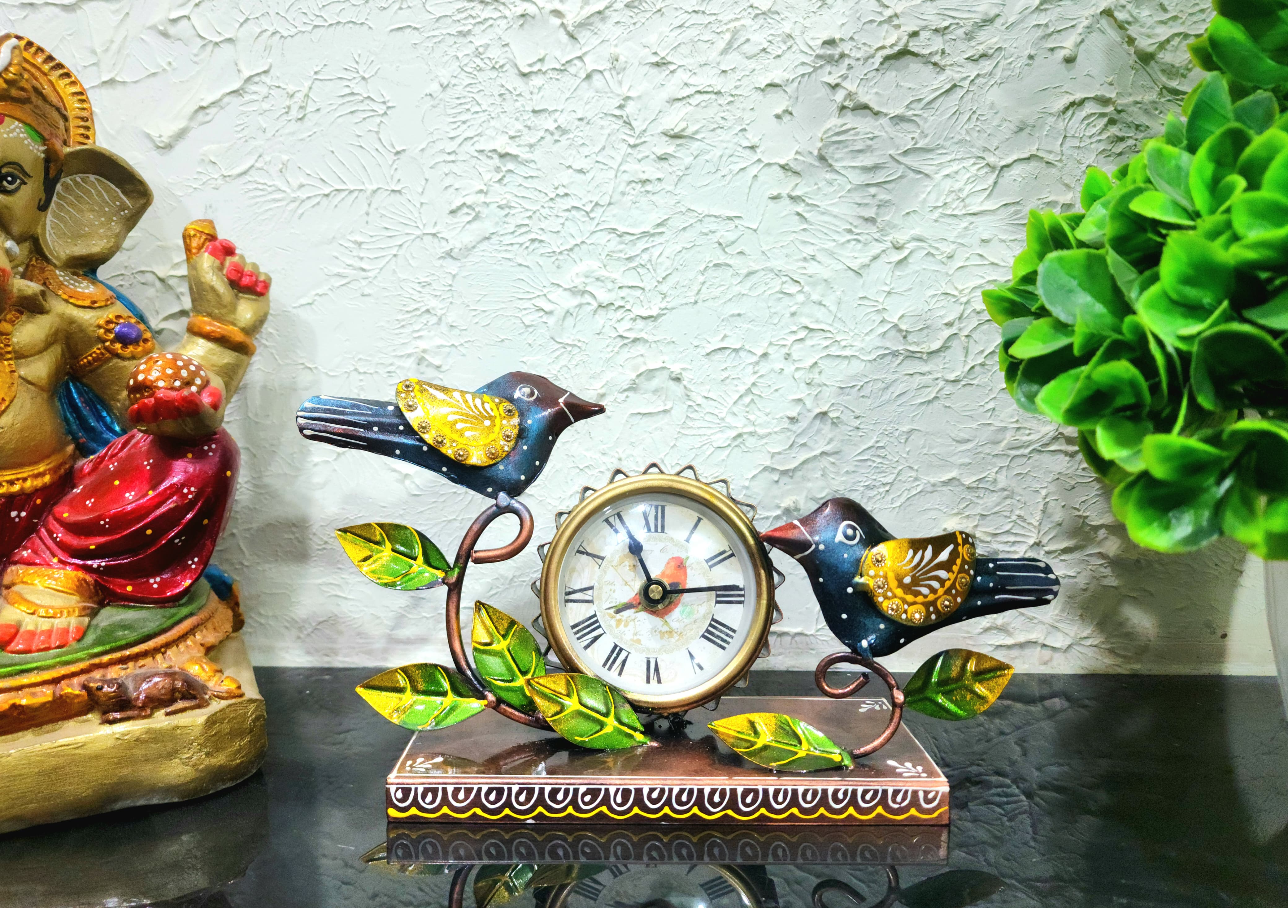 Multicolor Iron 2 bird clock - SWASTIK CREATIONS The Trend Point