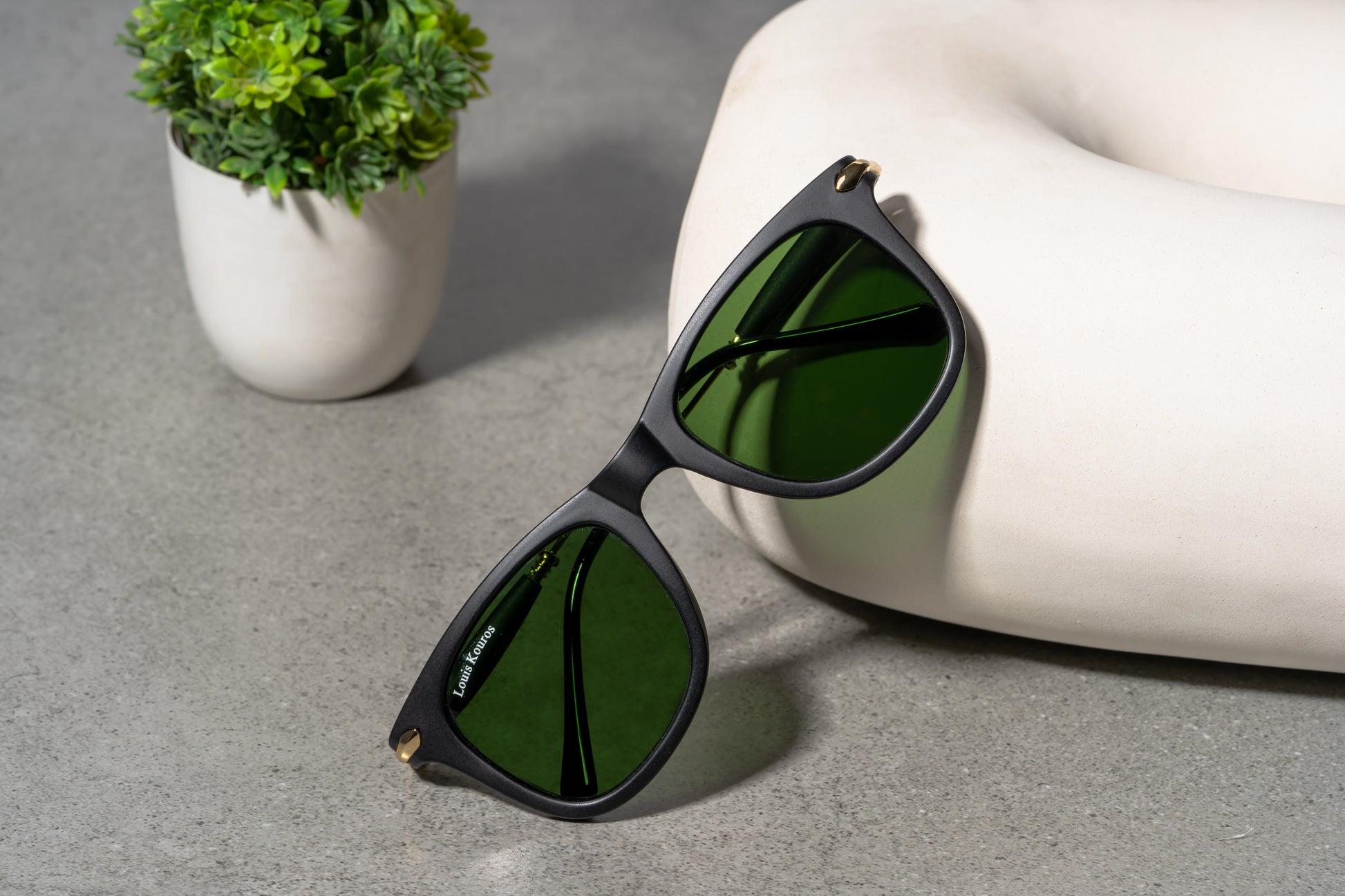 Green Buloster Square Premium Sunglasses (SUN-LK-2148-GRN1GLD-M)