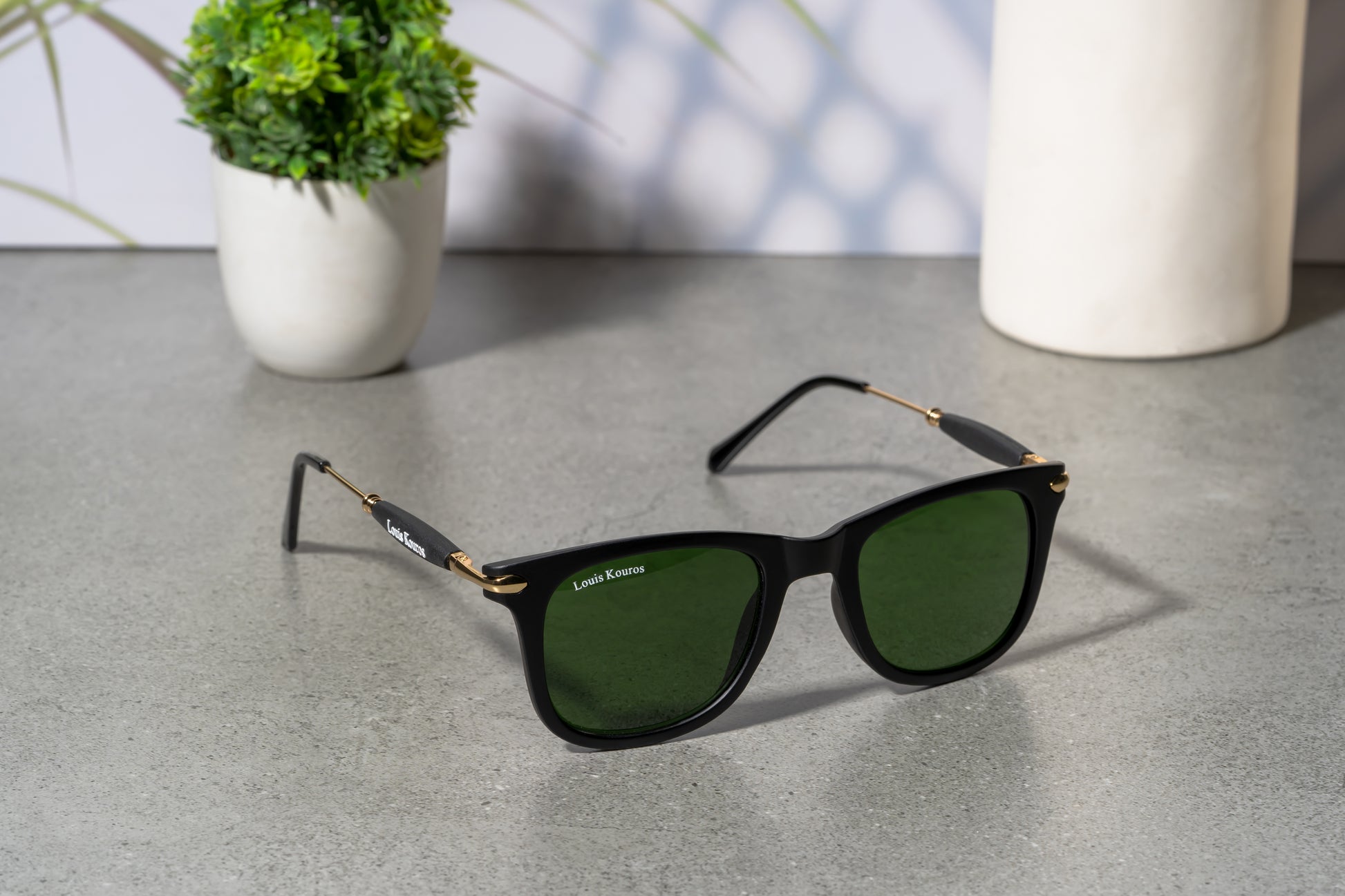 Green Buloster Square Premium Sunglasses (SUN-LK-2148-GRN1GLD-M)