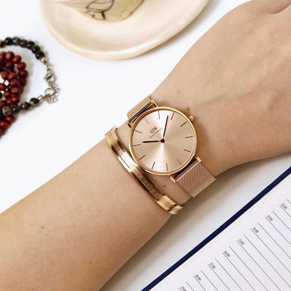 Women's Premium Watch - SWASTIK CREATIONS The Trend Point