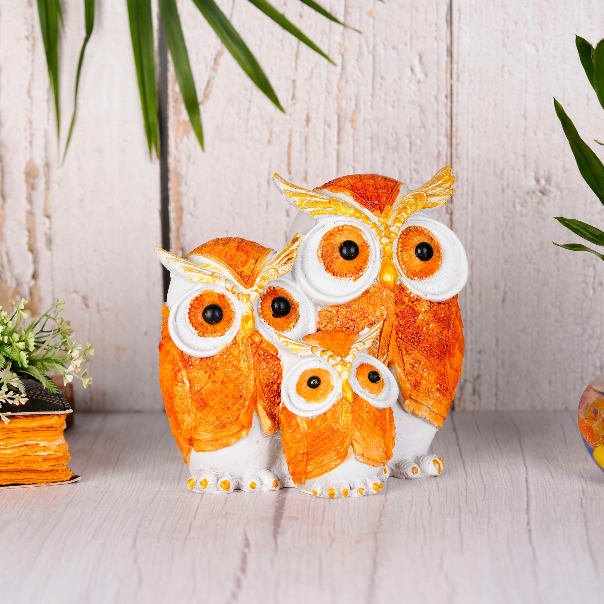 Swastik Creations Resin owl Family Set of 3 Statue showpiece Figurine for Desk, Hotel Living Room Gift Table Top Decoration