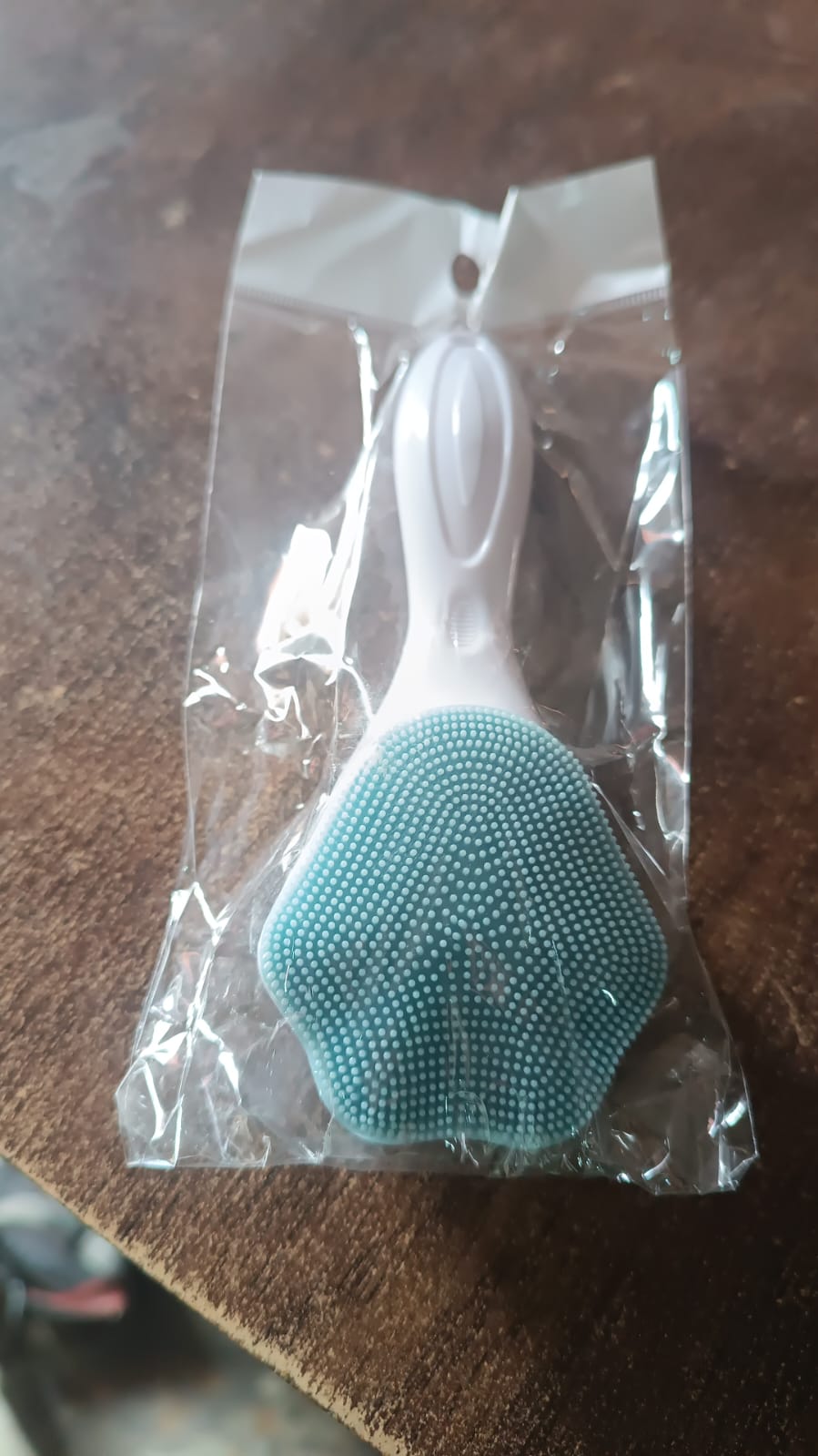 Silicone Face Scrubber Exfoliating Brush, Manual Handheld Facial Cleansing Brush (1 Pc) SWASTIK CREATIONS The Trend Point