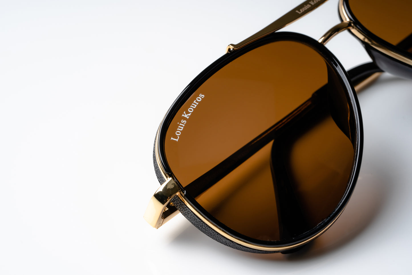 Brown Cherokee Aviator Sunglasses (SUN-LK-4414-BRN1GLD-M) SWASTIK CREATIONS The Trend Point