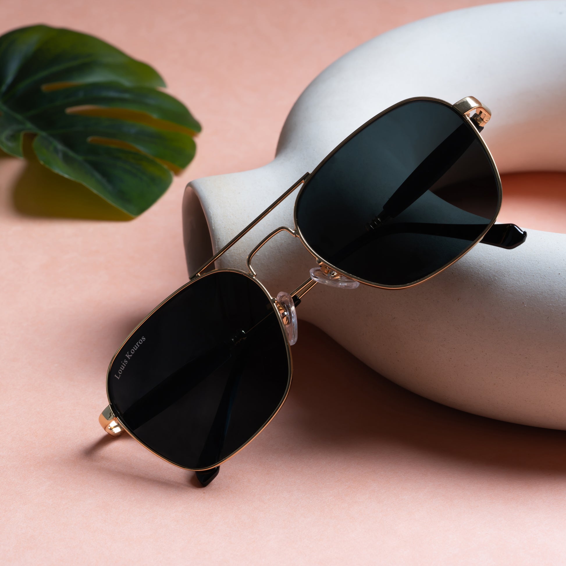 Black Tigor Square Sunglasses (SUN-LK-1208-BLK1GLD-M)