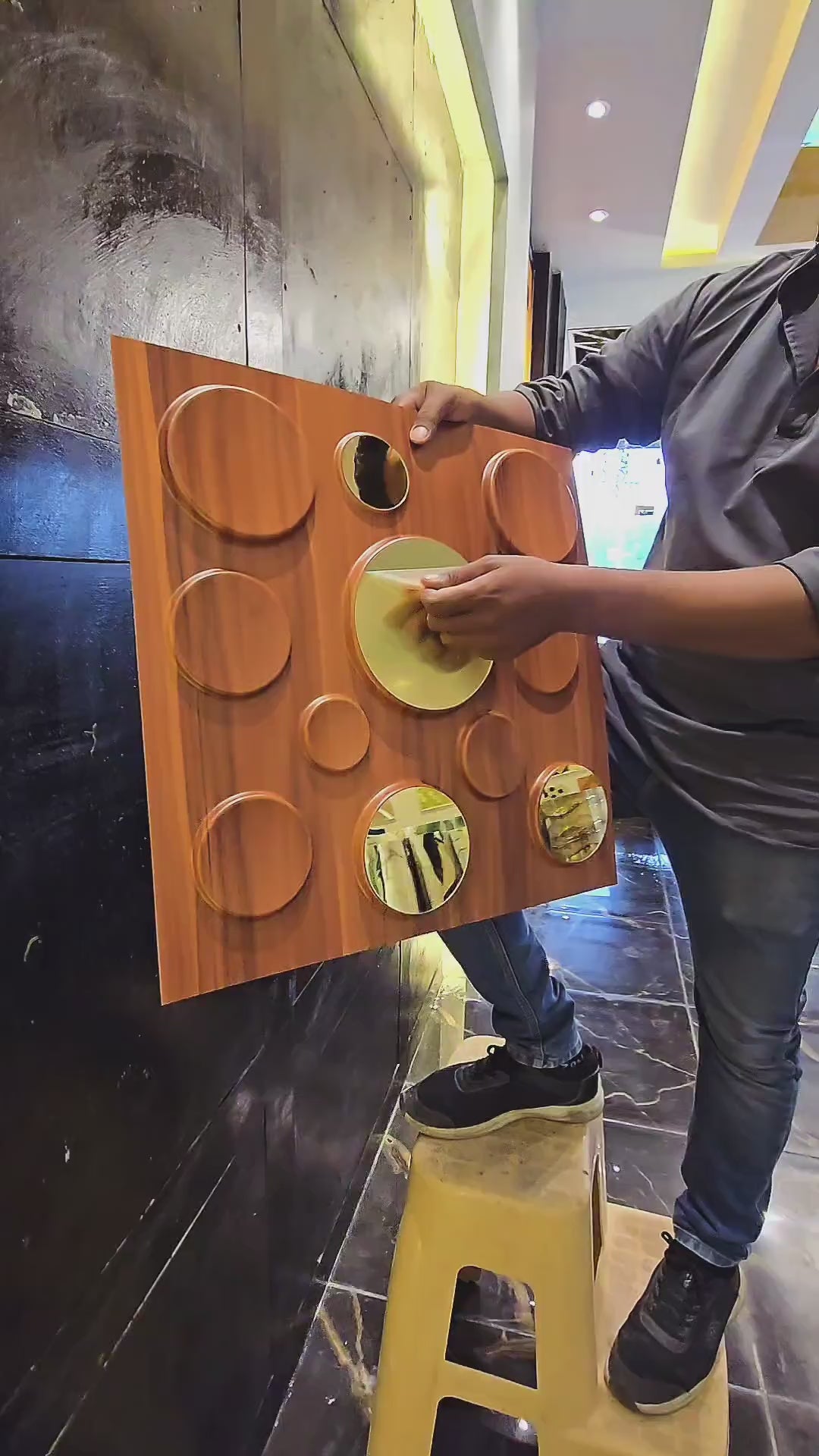 #07 Polka Dots 3D PVC Panel (Mirror) - 5 colors option - (Size 50*50cm)