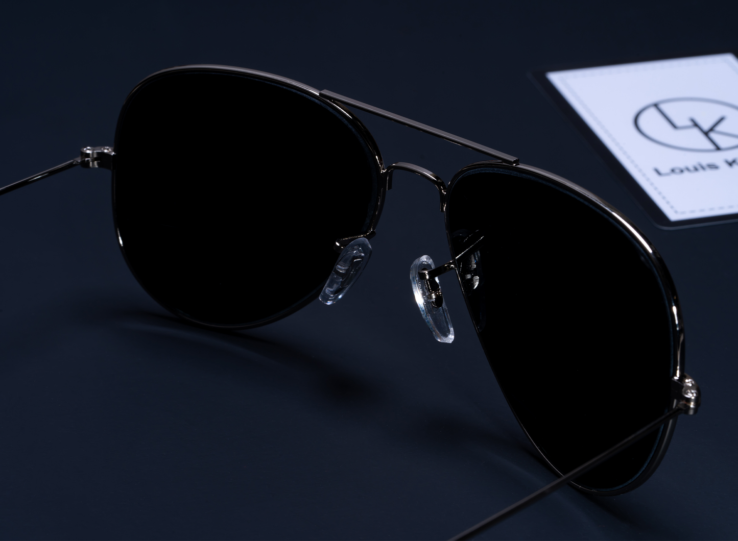 Black Armstoner Aviator Sunglasses (SUN-LK-3026-BLK1SIL-M) - SWASTIK CREATIONS The Trend Point SWASTIK CREATIONS The Trend Point