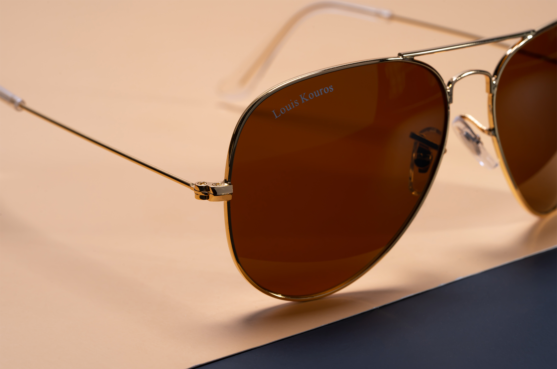 Brown Armstoner Aviator Sunglasses (SUN-LK-3026-BRN1GLD-M)