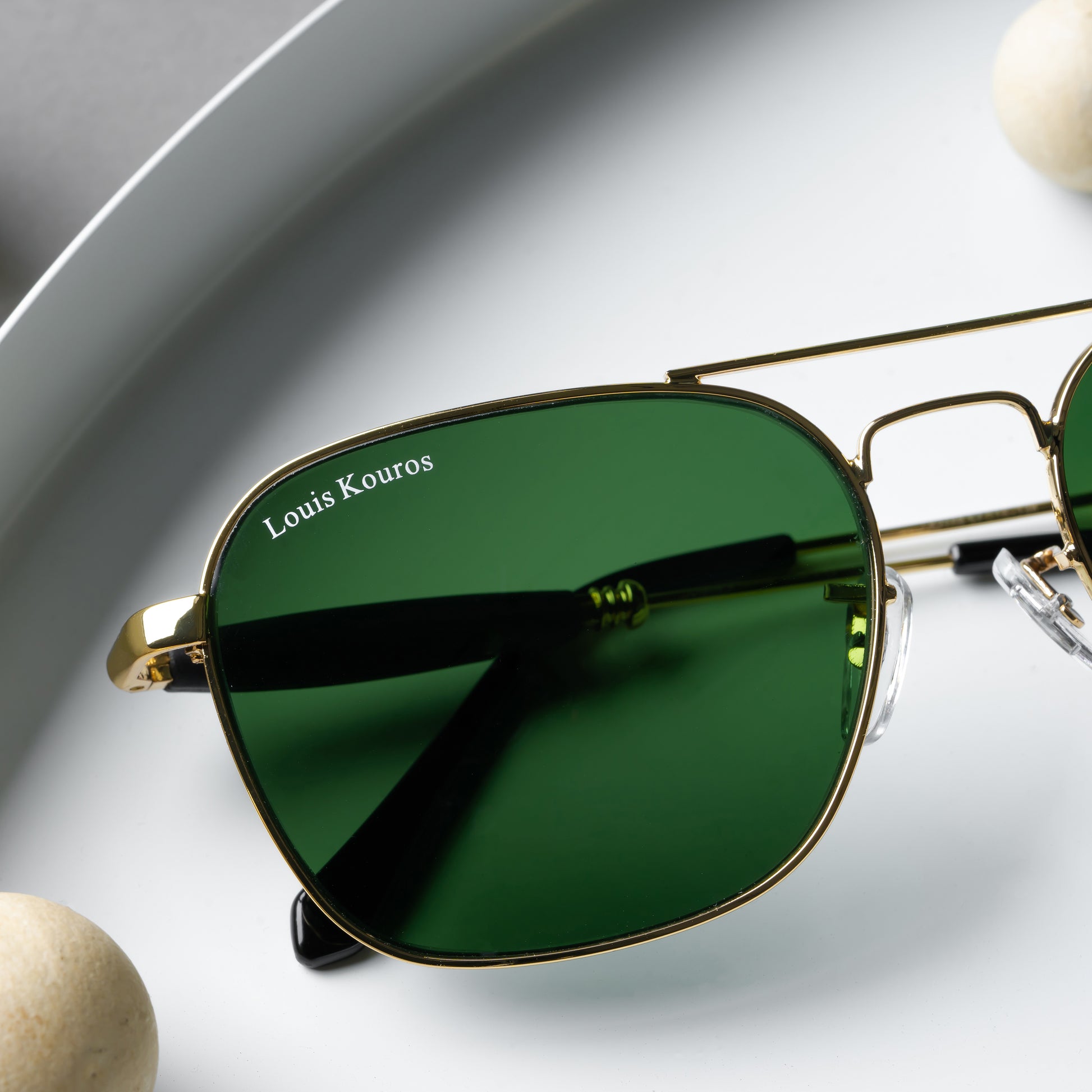 Green Tigor Square Sunglasses (SUN-LK-1208-GRN1GLD-M)