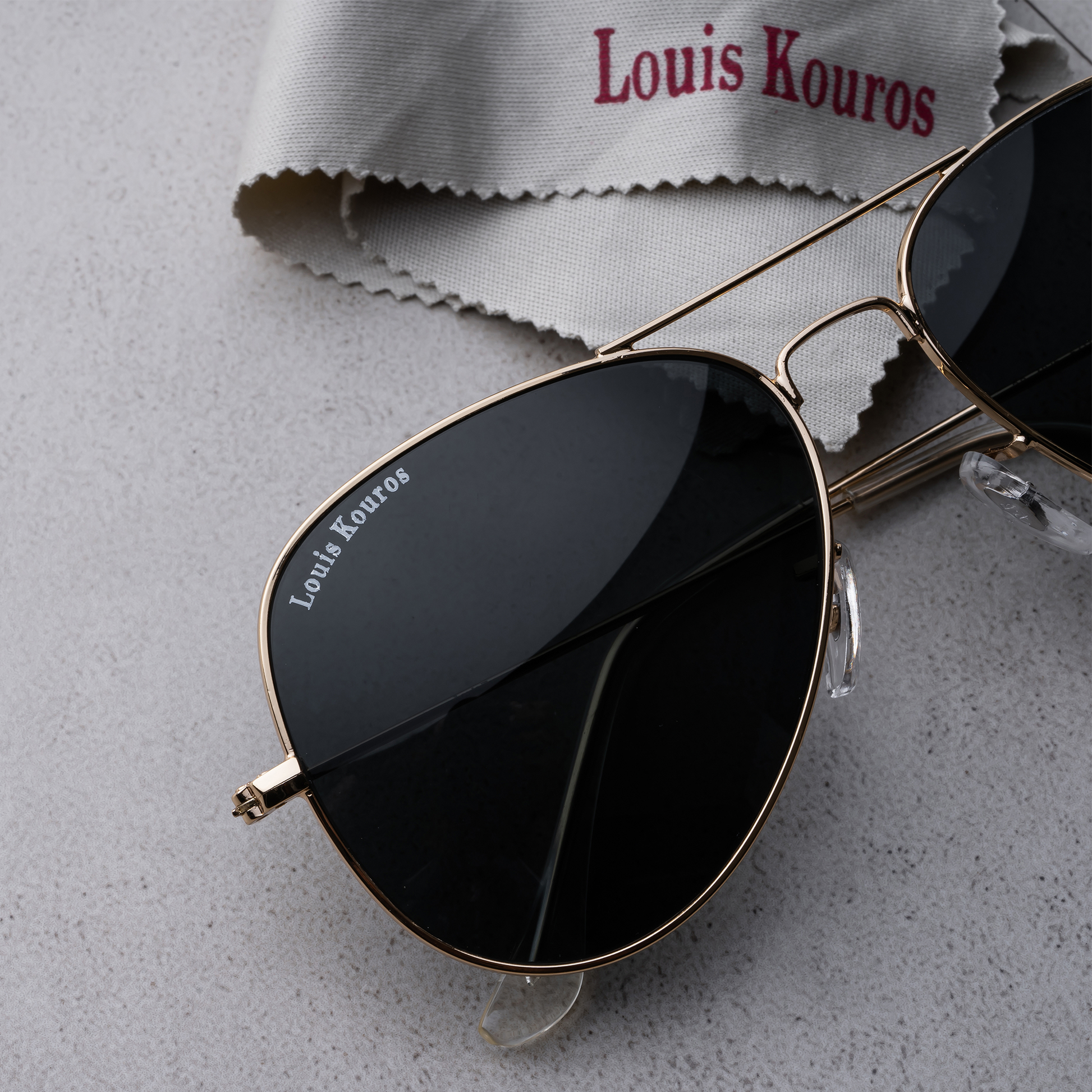 Black Armstoner Aviator Sunglasses (SUN-LK-3026-BLK1GLD-M)