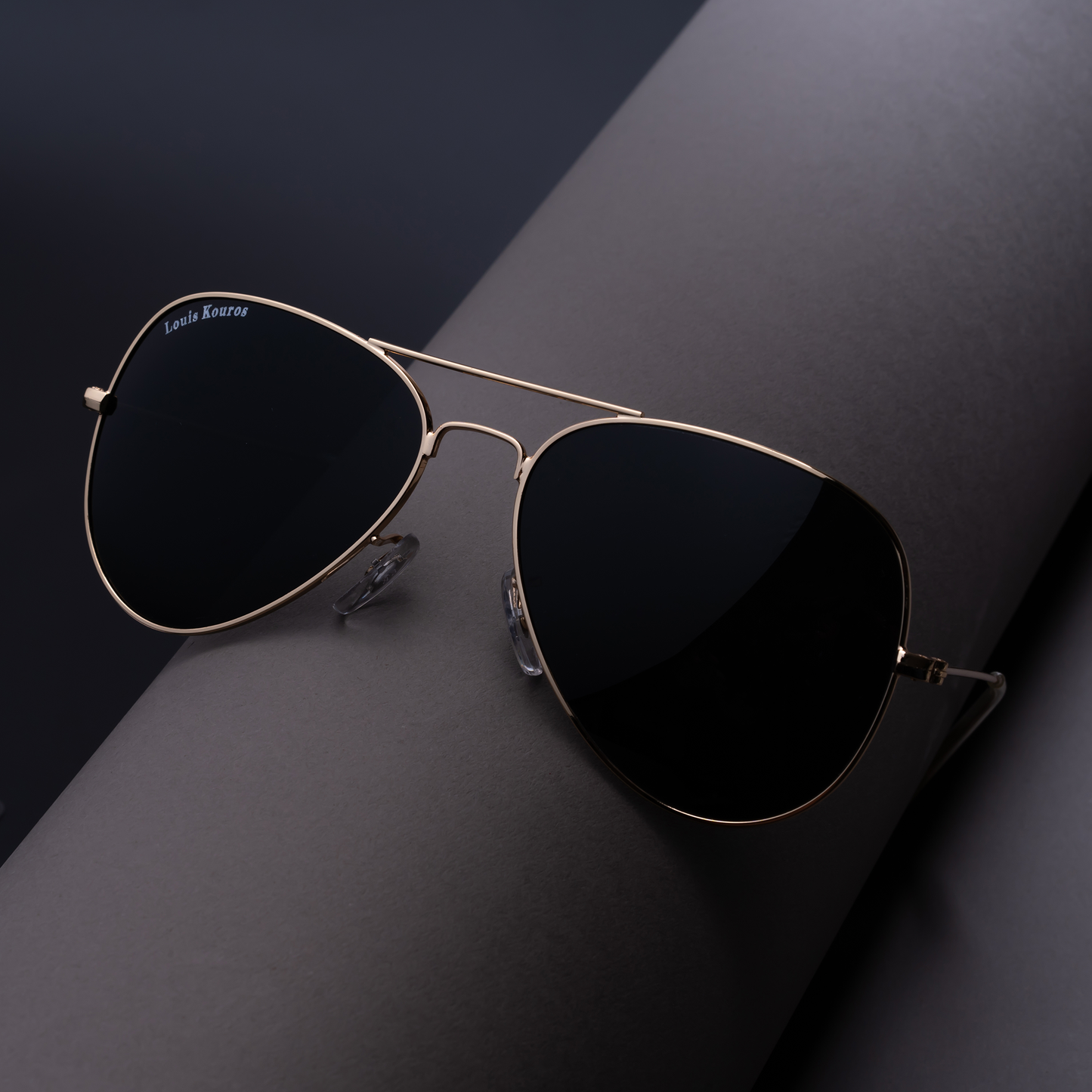 Black Armstoner Aviator Sunglasses (SUN-LK-3026-BLK1GLD-M) - SWASTIK CREATIONS The Trend Point SWASTIK CREATIONS The Trend Point