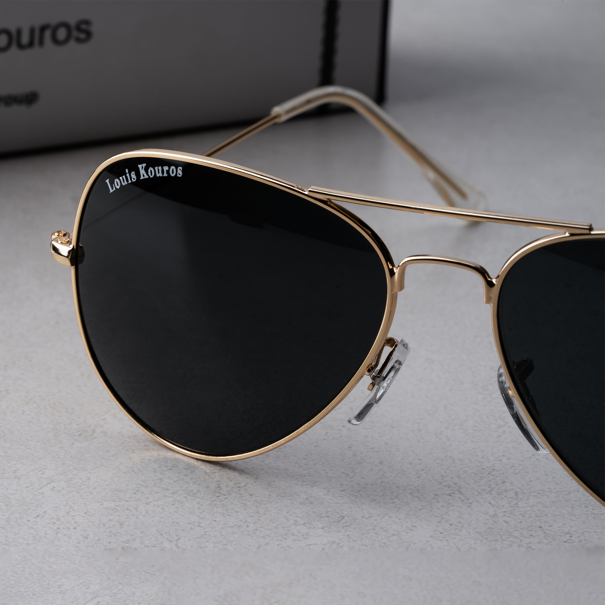 Black Armstoner Aviator Sunglasses (SUN-LK-3026-BLK1GLD-M)